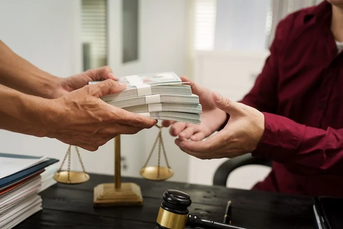 personal injury attorney salary